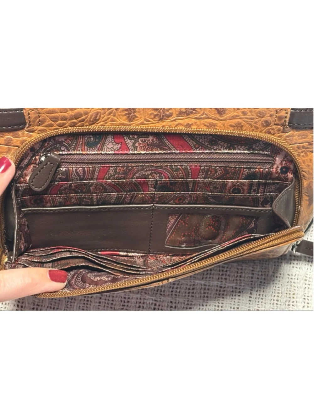 Y2K Tignanello Croc Embossed Tan & Brown Leather Crossbody Organize Fair Conditi